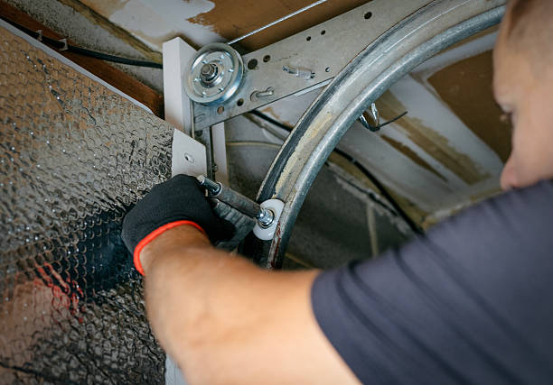 Affordable Garage Door Roller Replacement solutions in Lincoln Center, KS
